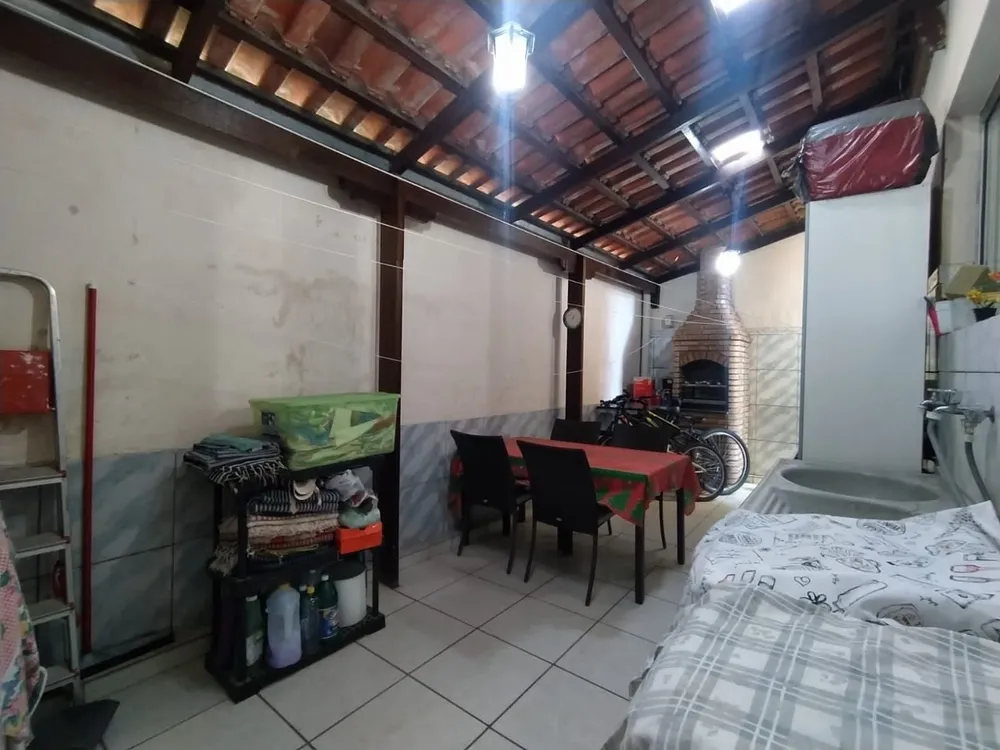 Casa, 3 quartos, 177 m² - Foto 2