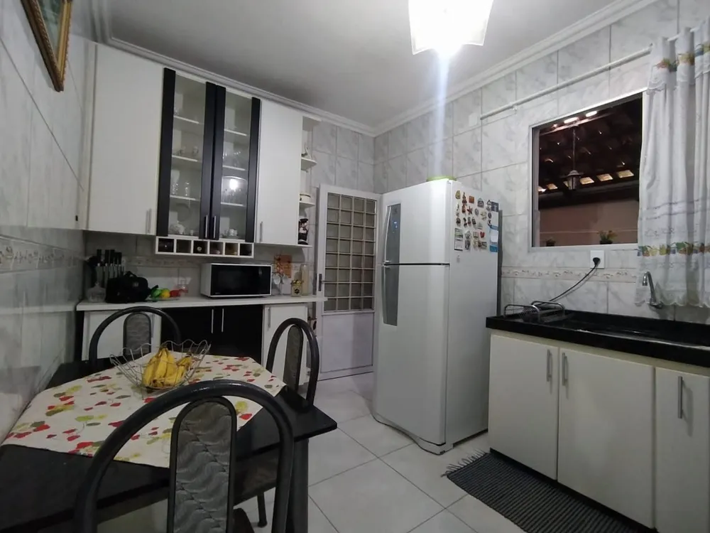 Casa, 3 quartos, 177 m² - Foto 6