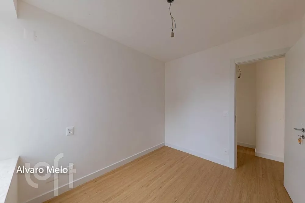 Apartamento à venda com 3 quartos, 86m² - Foto 13