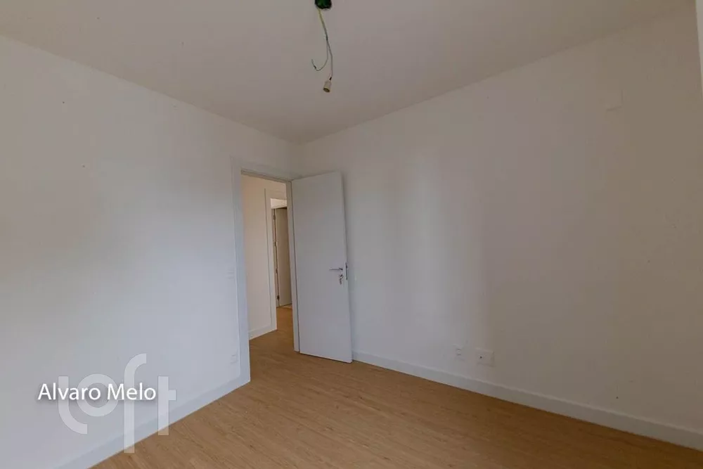 Apartamento à venda com 3 quartos, 86m² - Foto 14