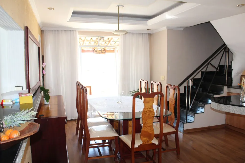 Cobertura, 3 quartos, 180 m² - Foto 1