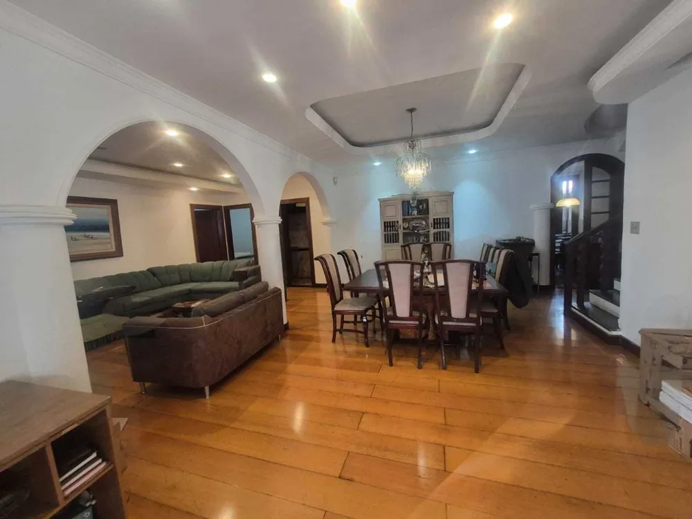 Casa, 5 quartos, 600 m² - Foto 1
