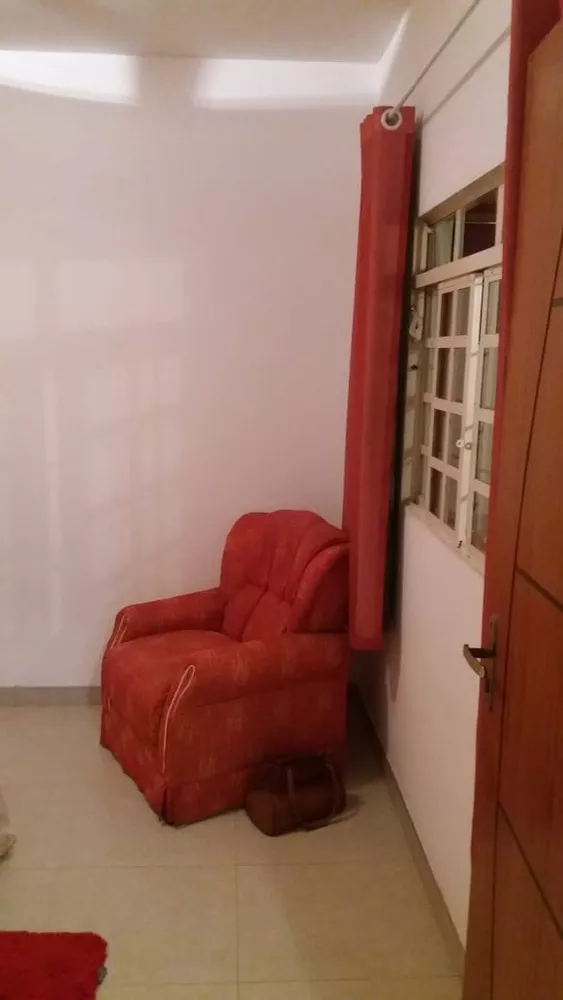 Casa à venda com 3 quartos, 360m² - Foto 8