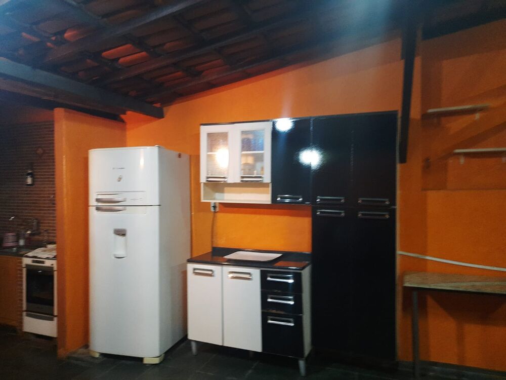 Casa para alugar com 3 quartos, 160m² - Foto 2