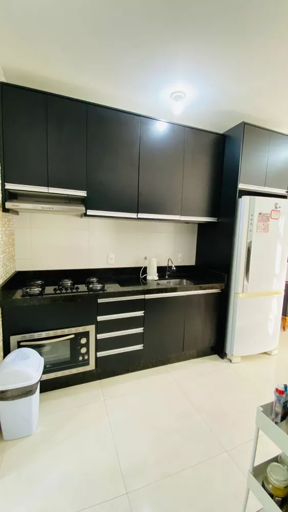 Casa à venda com 3 quartos, 55m² - Foto 1