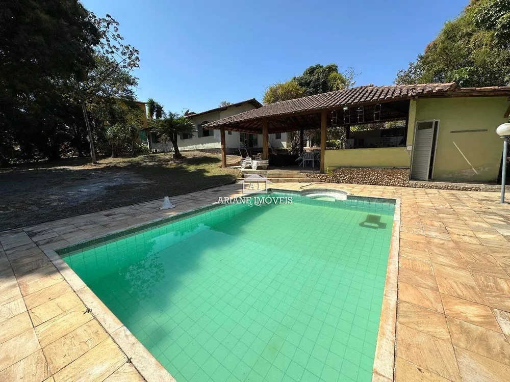 Casa de Condomínio à venda com 3 quartos, 150m² - Foto 1