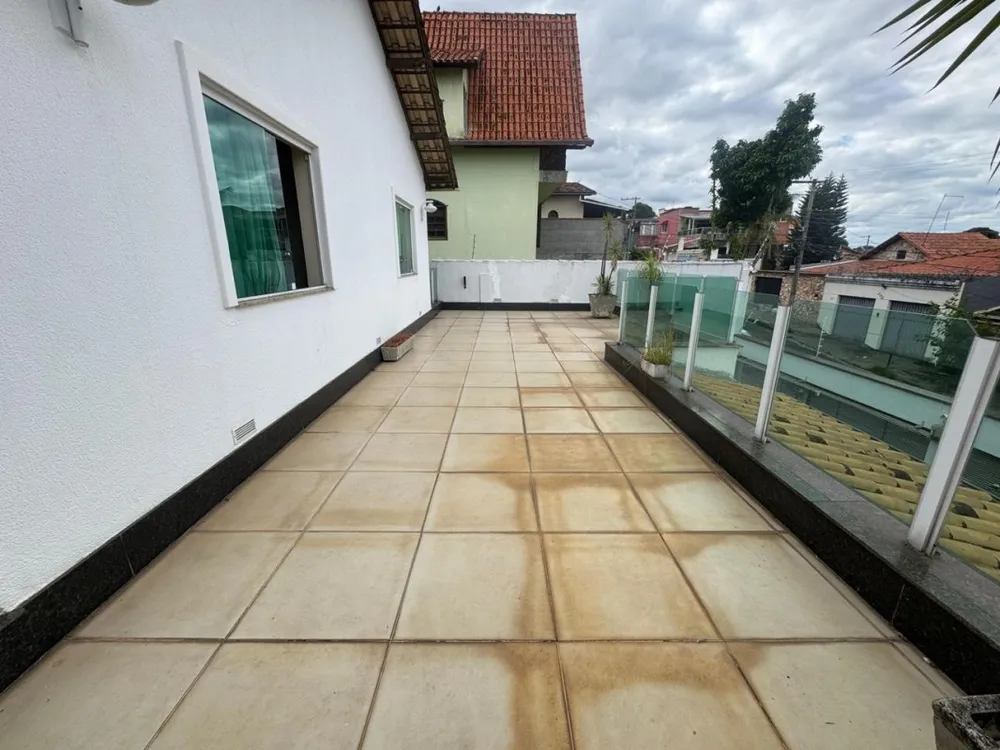 Casa, 4 quartos, 211 m² - Foto 2