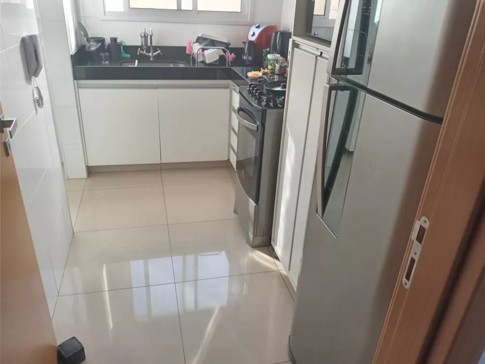 Apartamento à venda com 3 quartos, 83m² - Foto 15