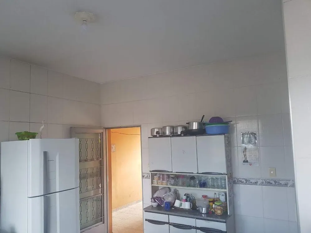 Casa, 3 quartos, 250 m² - Foto 8