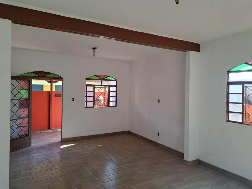Casa, 2 quartos, 360 m² - Foto 2