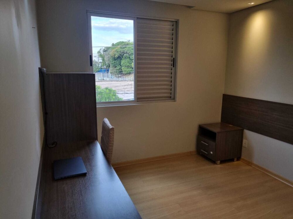Apartamento à venda com 3 quartos, 86m² - Foto 2