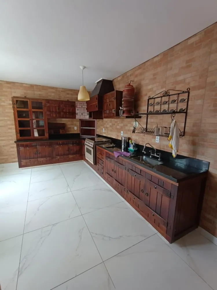 Casa, 3 quartos, 300 m² - Foto 8