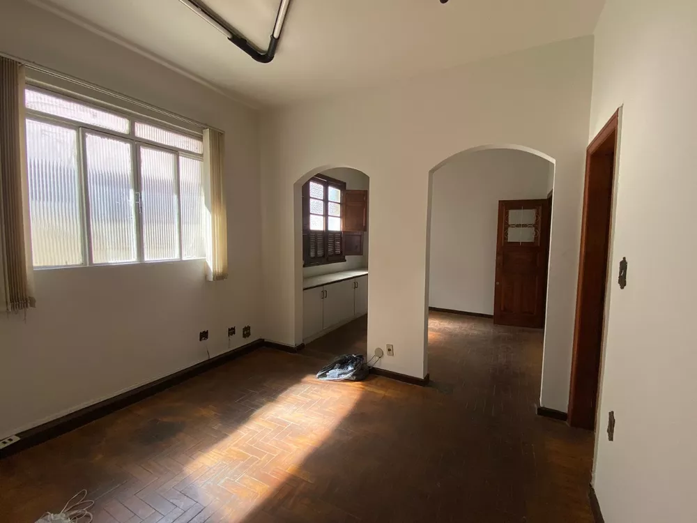 Casa à venda com 12 quartos, 250m² - Foto 18