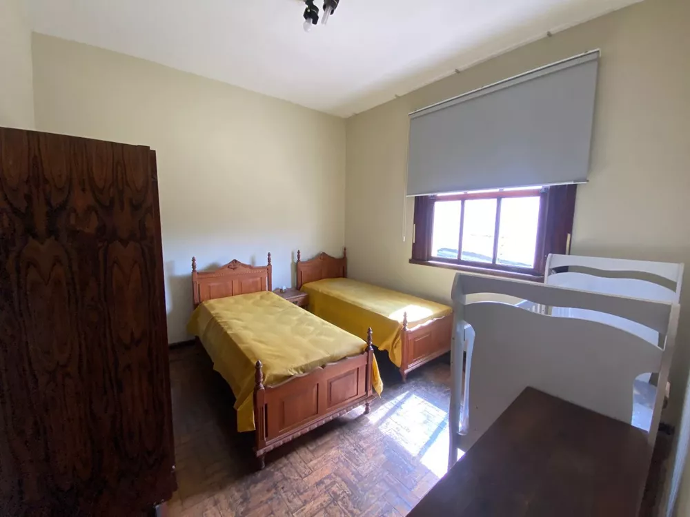 Casa à venda com 12 quartos, 250m² - Foto 24