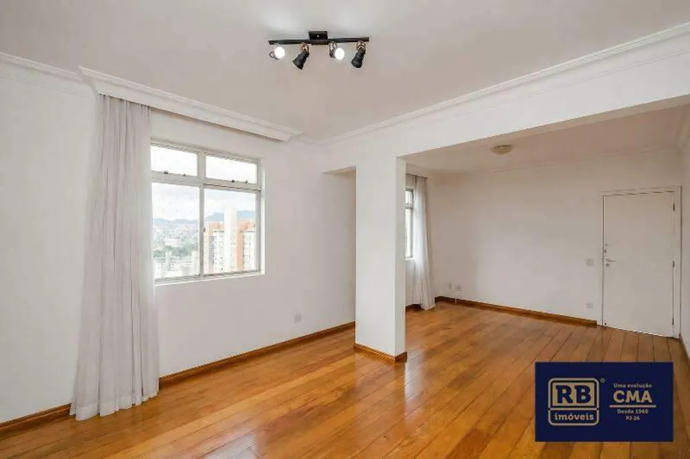 Apartamento, 3 quartos, 140 m² - Foto 1