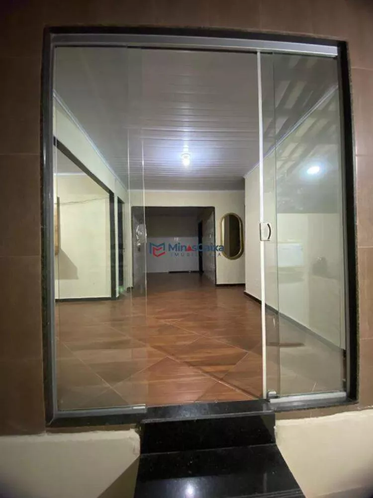 Casa à venda com 7 quartos, 300m² - Foto 9