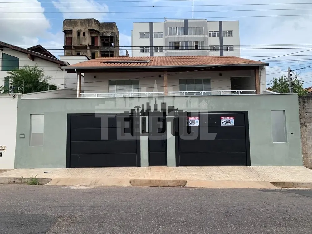 Casa, 3 quartos, 403 m² - Foto 1