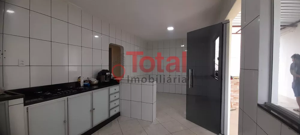 Casa à venda com 3 quartos, 120m² - Foto 7