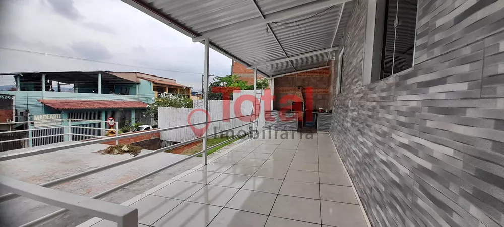 Casa à venda com 3 quartos, 120m² - Foto 14