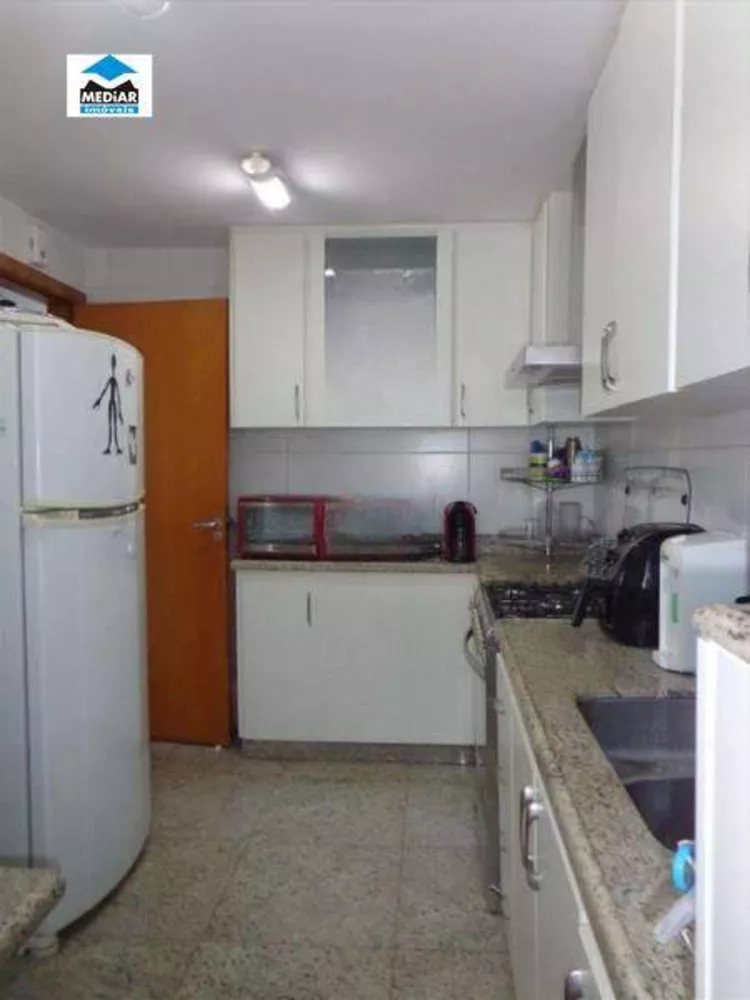 Apartamento à venda com 2 quartos, 85m² - Foto 11