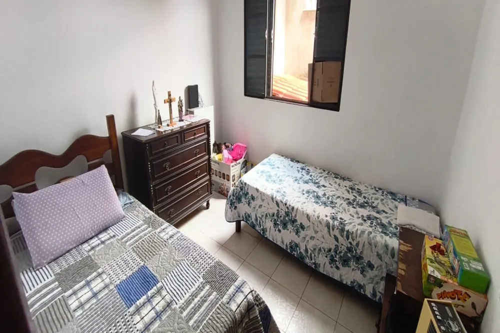 Casa, 4 quartos, 210 m² - Foto 3