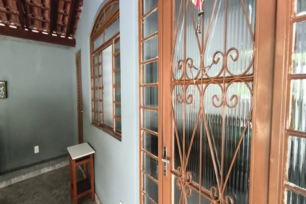 Casa, 4 quartos, 210 m² - Foto 2