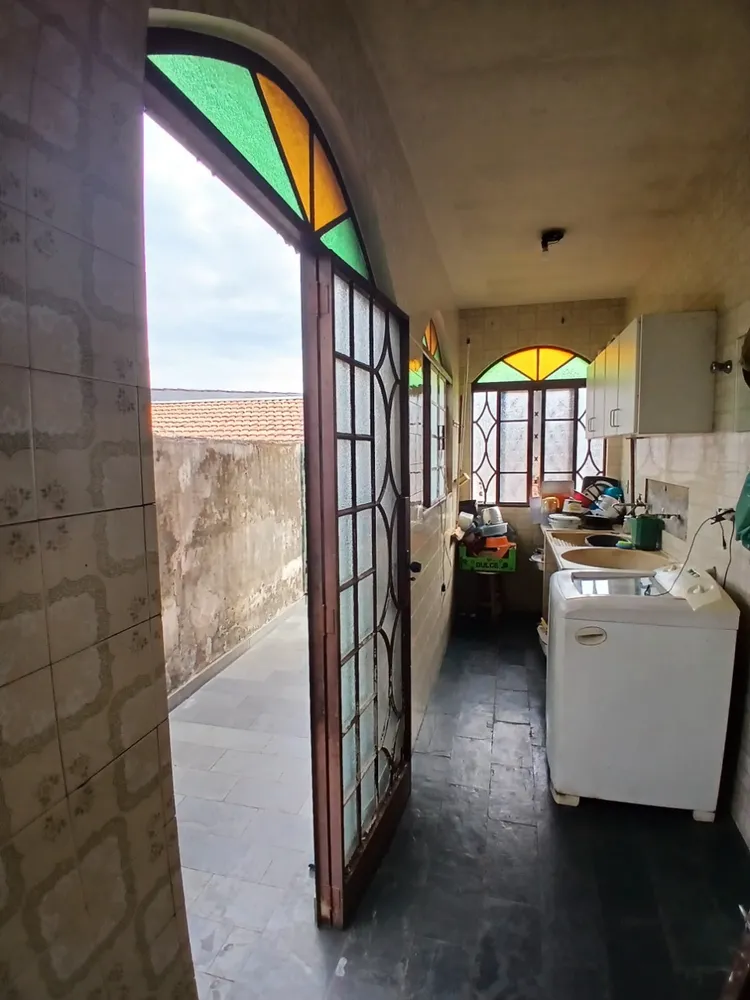 Casa, 3 quartos, 240 m² - Foto 1