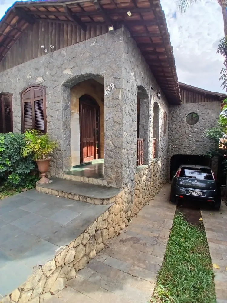 Casa, 3 quartos, 240 m² - Foto 2