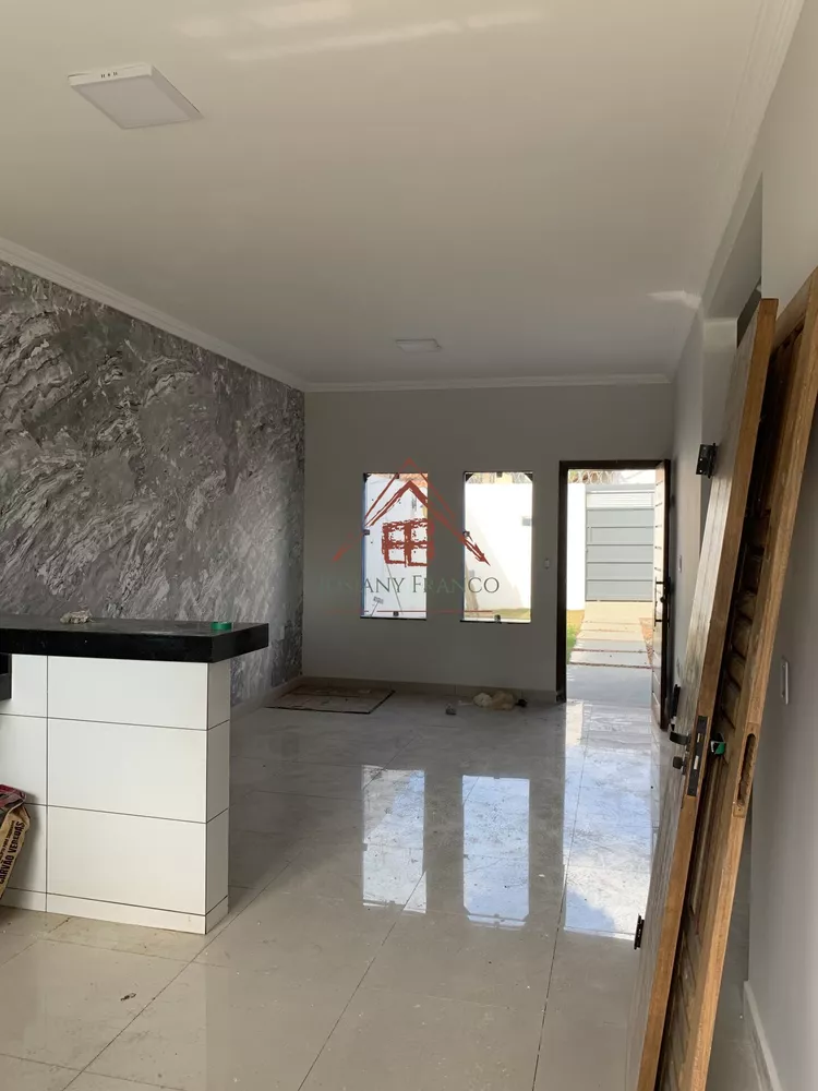 Casa à venda com 3 quartos, 225m² - Foto 8