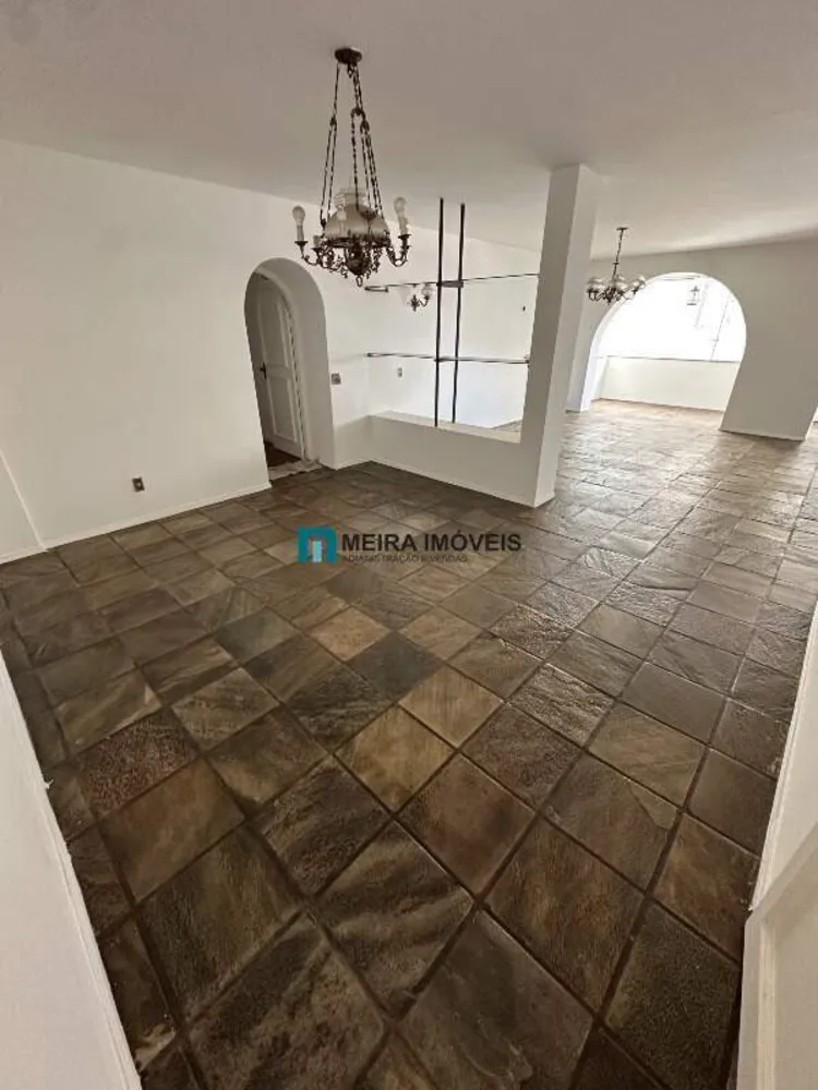 Apartamento, 4 quartos, 240 m² - Foto 1