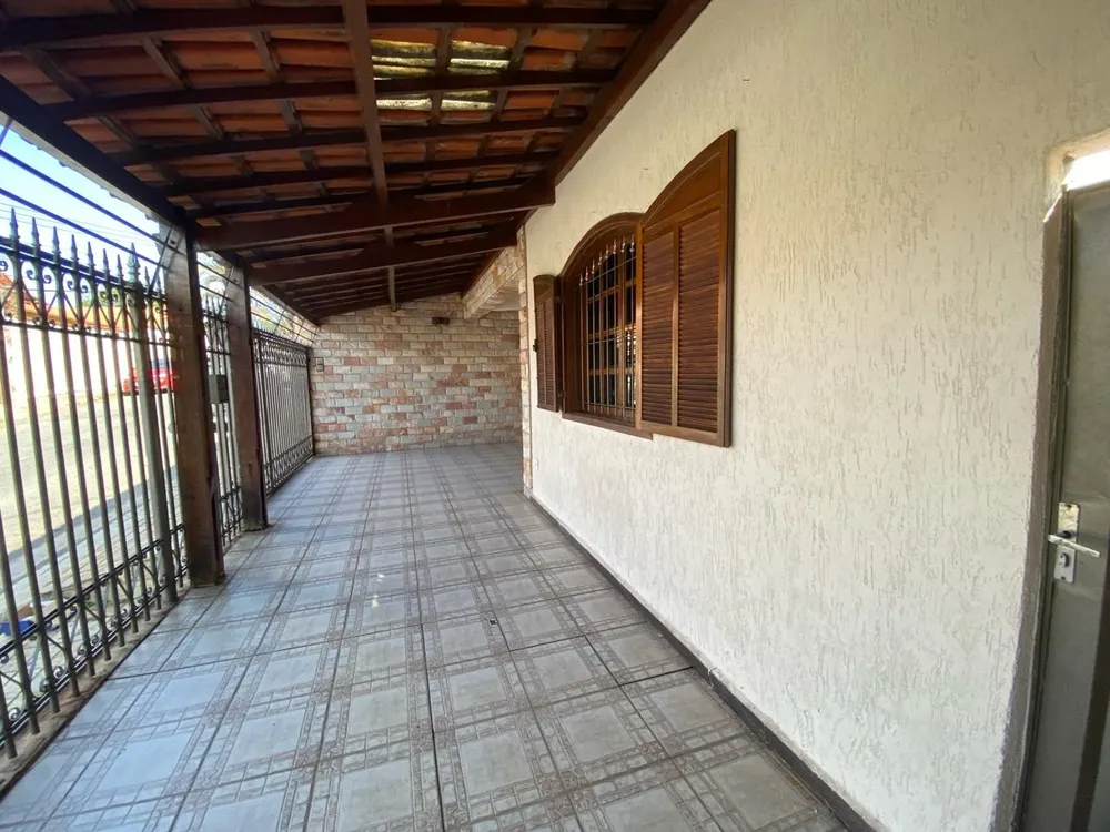 Casa, 3 quartos, 193 m² - Foto 2