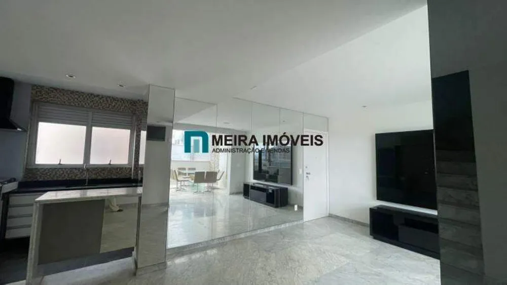 Cobertura, 3 quartos, 213 m² - Foto 2