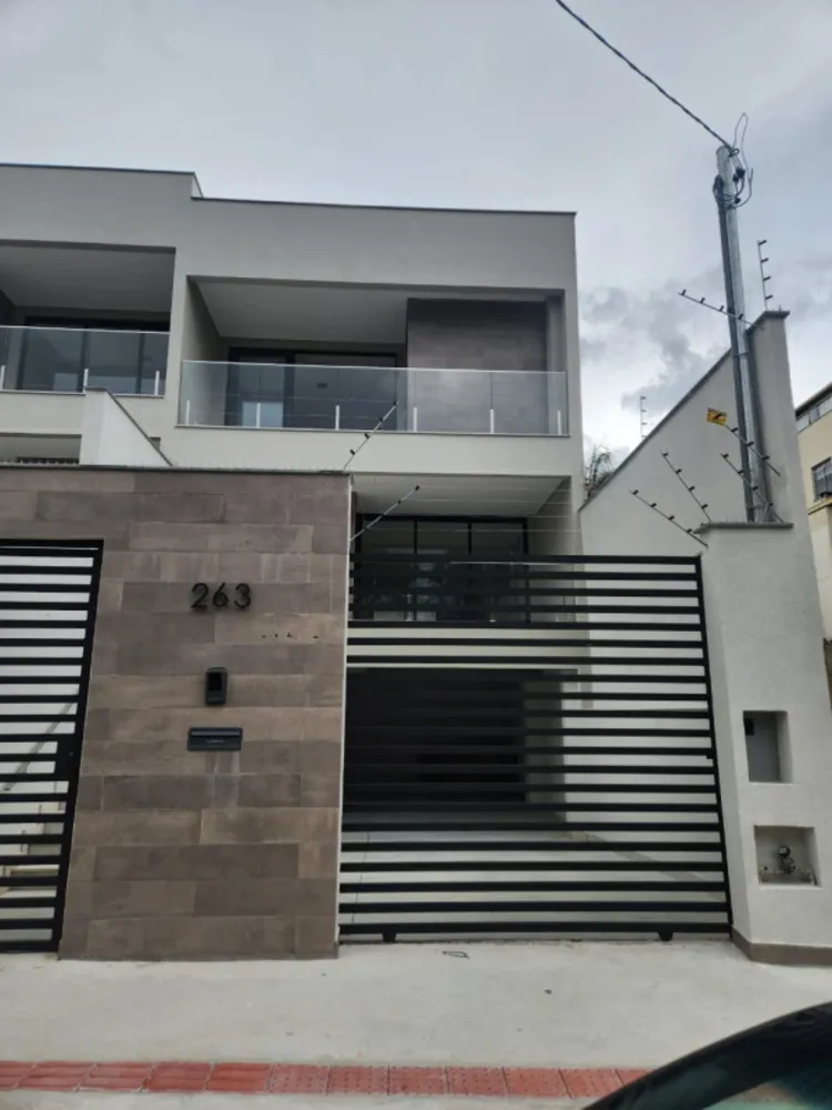 Casa, 3 quartos, 230 m² - Foto 1