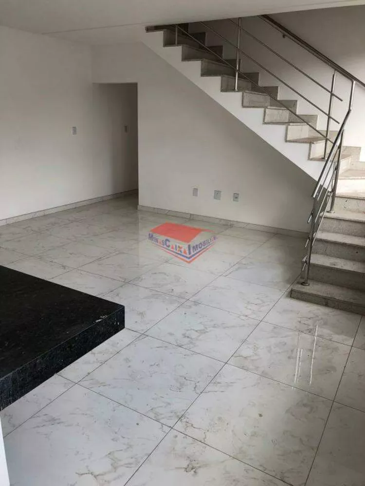 Cobertura à venda com 4 quartos, 220m² - Foto 4