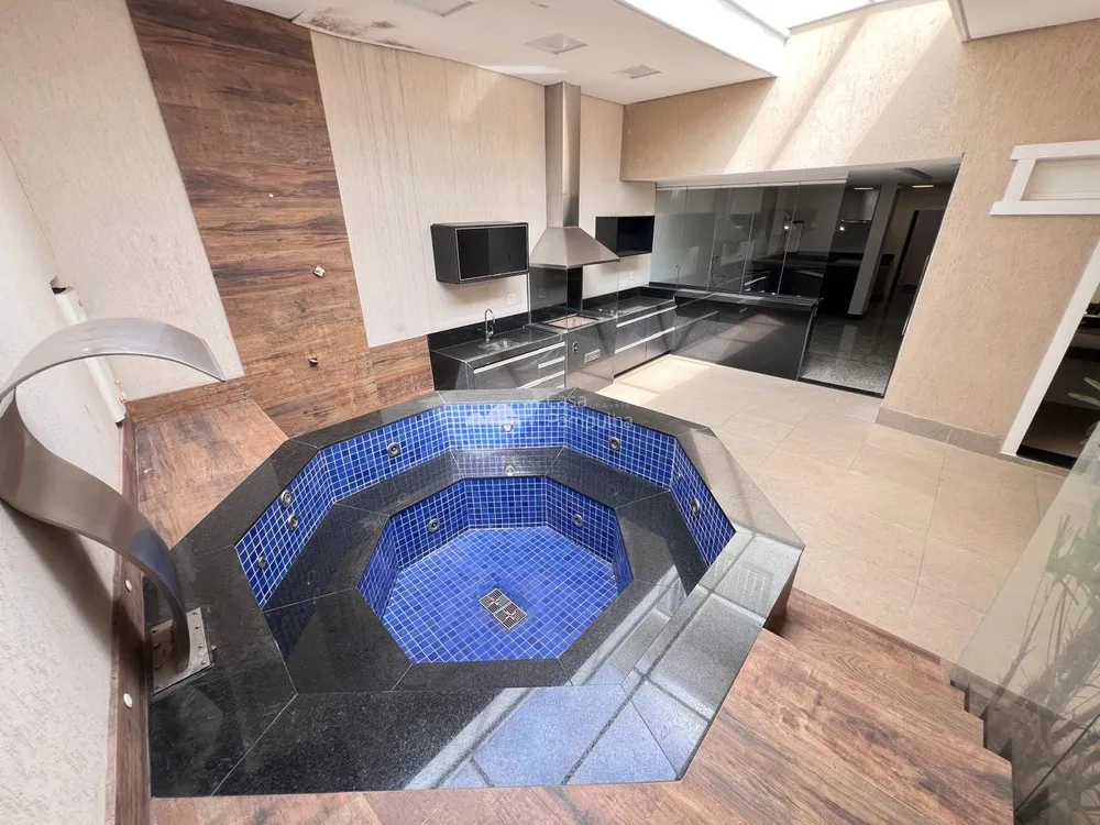 Casa, 5 quartos, 600 m² - Foto 1