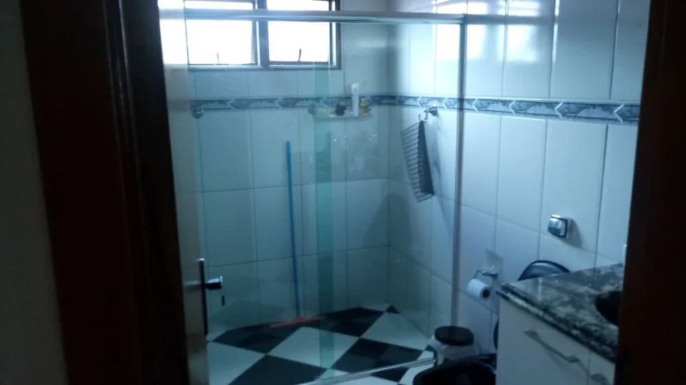 Casa, 5 quartos, 240 m² - Foto 4