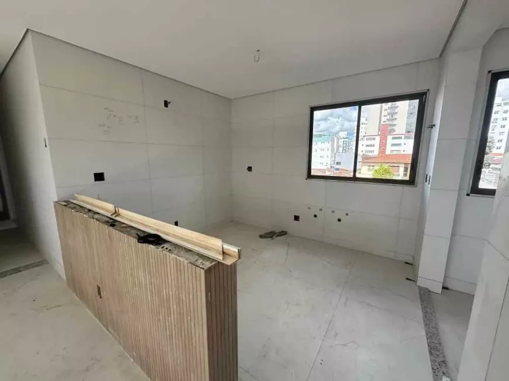 Apartamento à venda com 4 quartos, 147m² - Foto 9