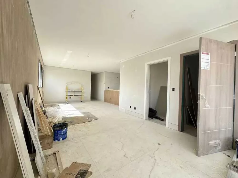 Apartamento à venda com 4 quartos, 147m² - Foto 5