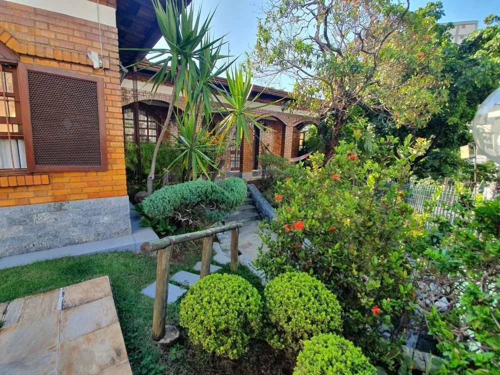 Casa, 4 quartos, 378 m² - Foto 1