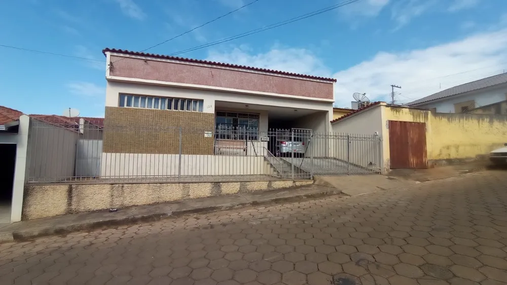 Casa, 4 quartos, 318 m² - Foto 2