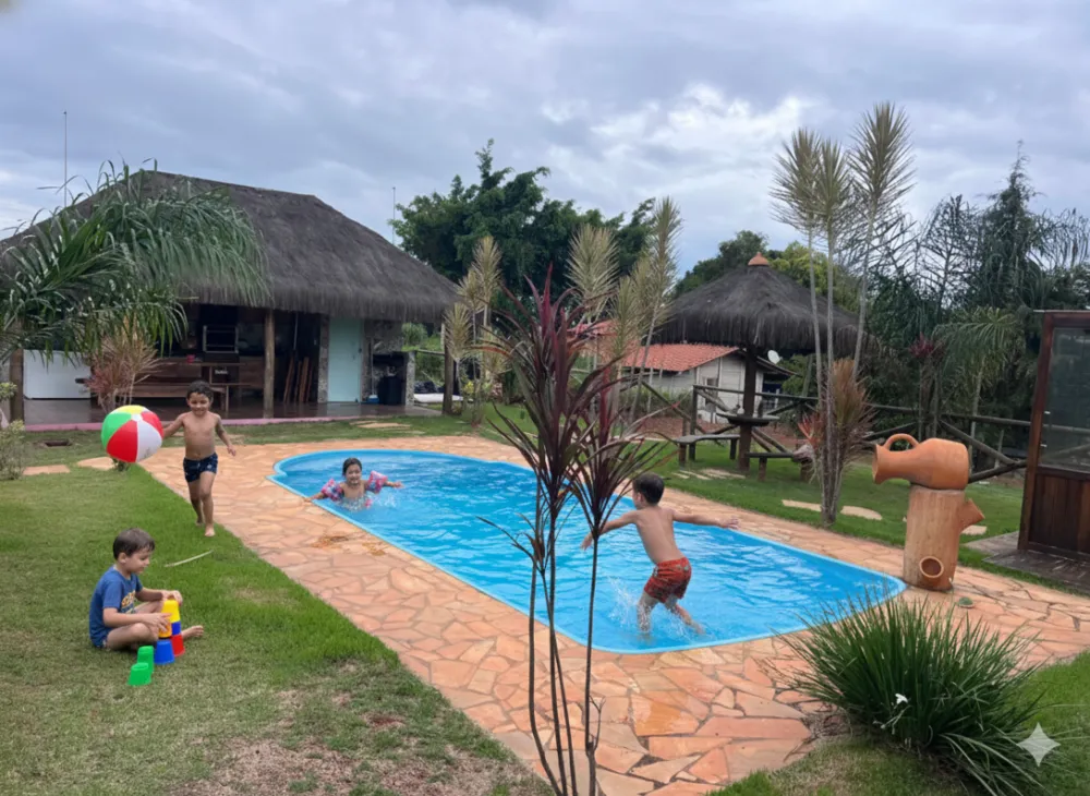 Chácara, 3 quartos, 1000 m² - Foto 1