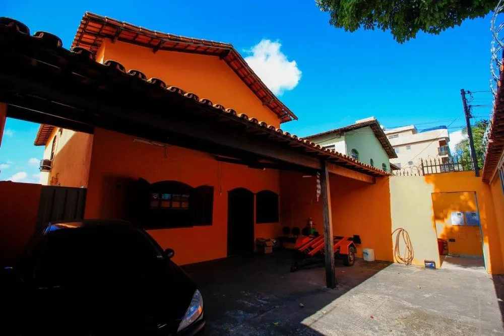 Casa, 6 quartos, 401 m² - Foto 1