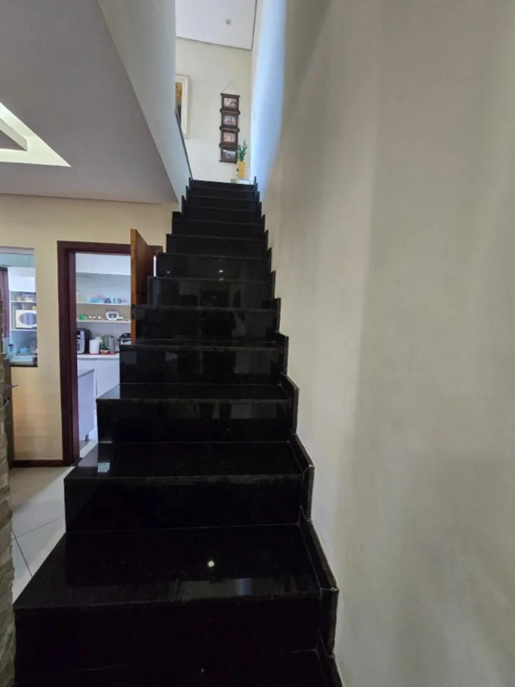Casa, 3 quartos, 250 m² - Foto 9