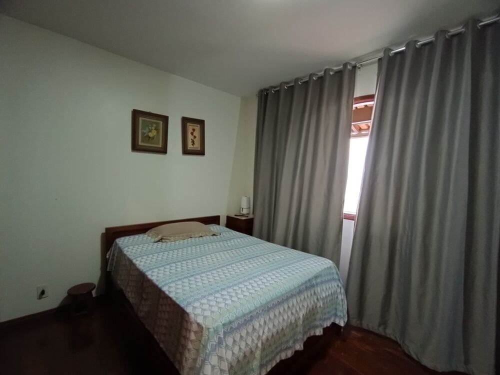 Casa à venda com 4 quartos, 370m² - Foto 7