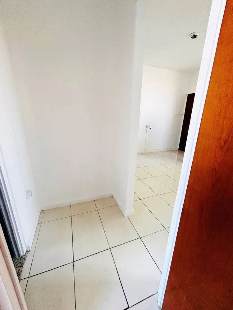 Apartamento à venda com 2 quartos, 42m² - Foto 8