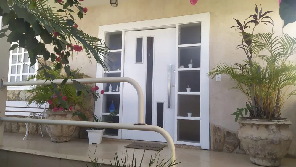 Casa, 3 quartos, 209 m² - Foto 2