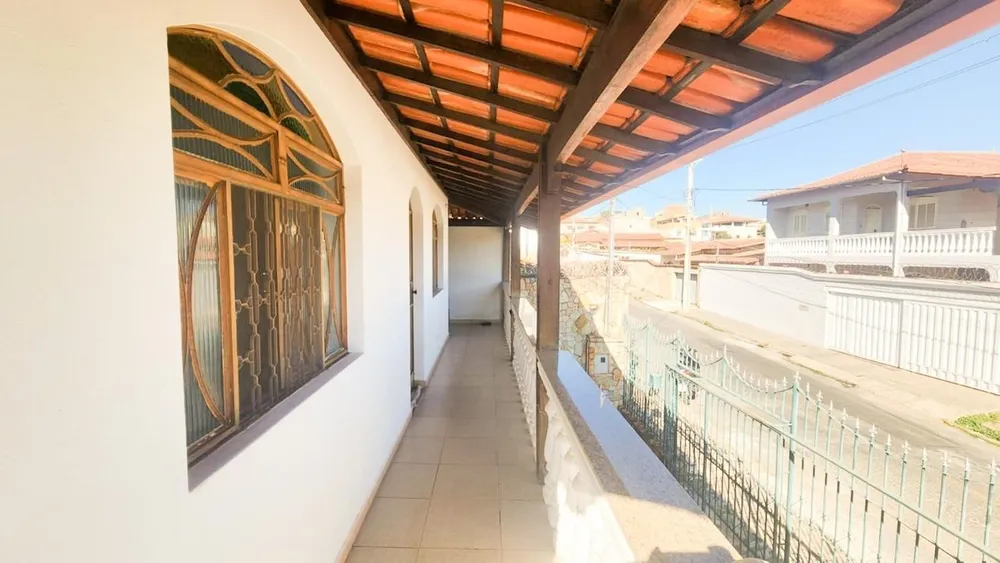 Casa, 3 quartos, 160 m² - Foto 2
