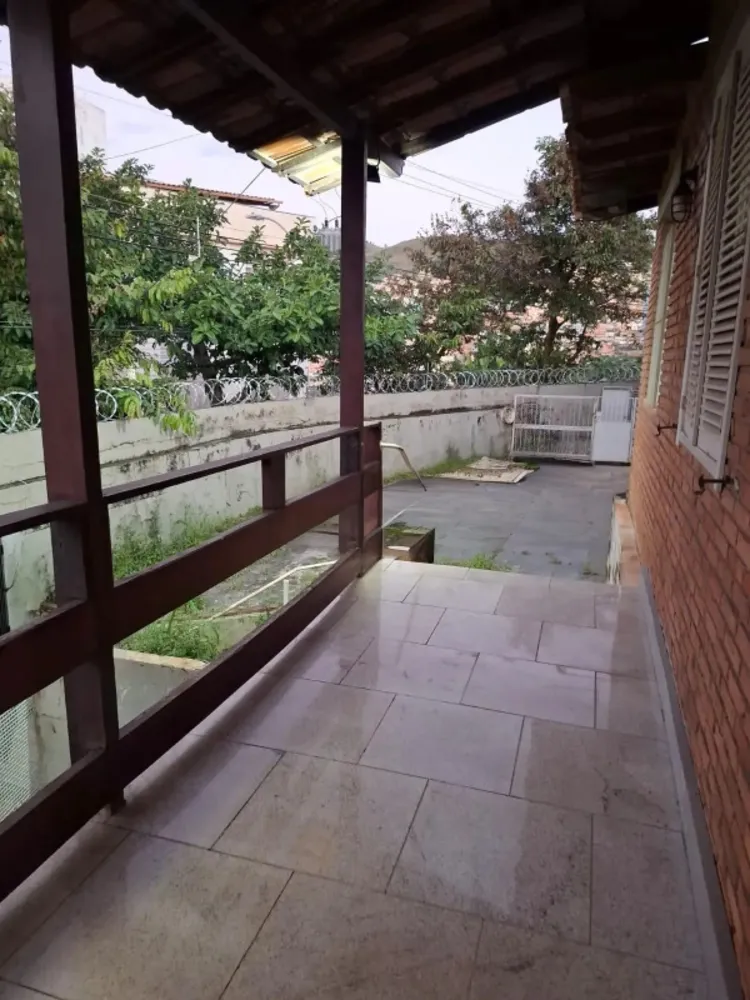 Casa, 6 quartos, 270 m² - Foto 3