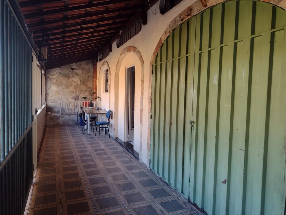 Casa, 4 quartos, 583 m² - Foto 1