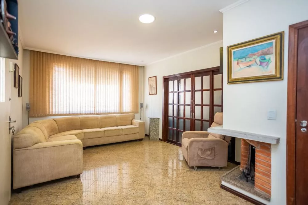 Casa à venda com 4 quartos, 420m² - Foto 3